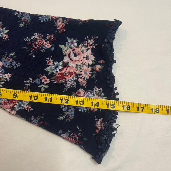 Cottage Core Top Asymmetric Bell Sleeve Coquette Fairy Sz L Dark Floral Flowy - Picture 5 of 10